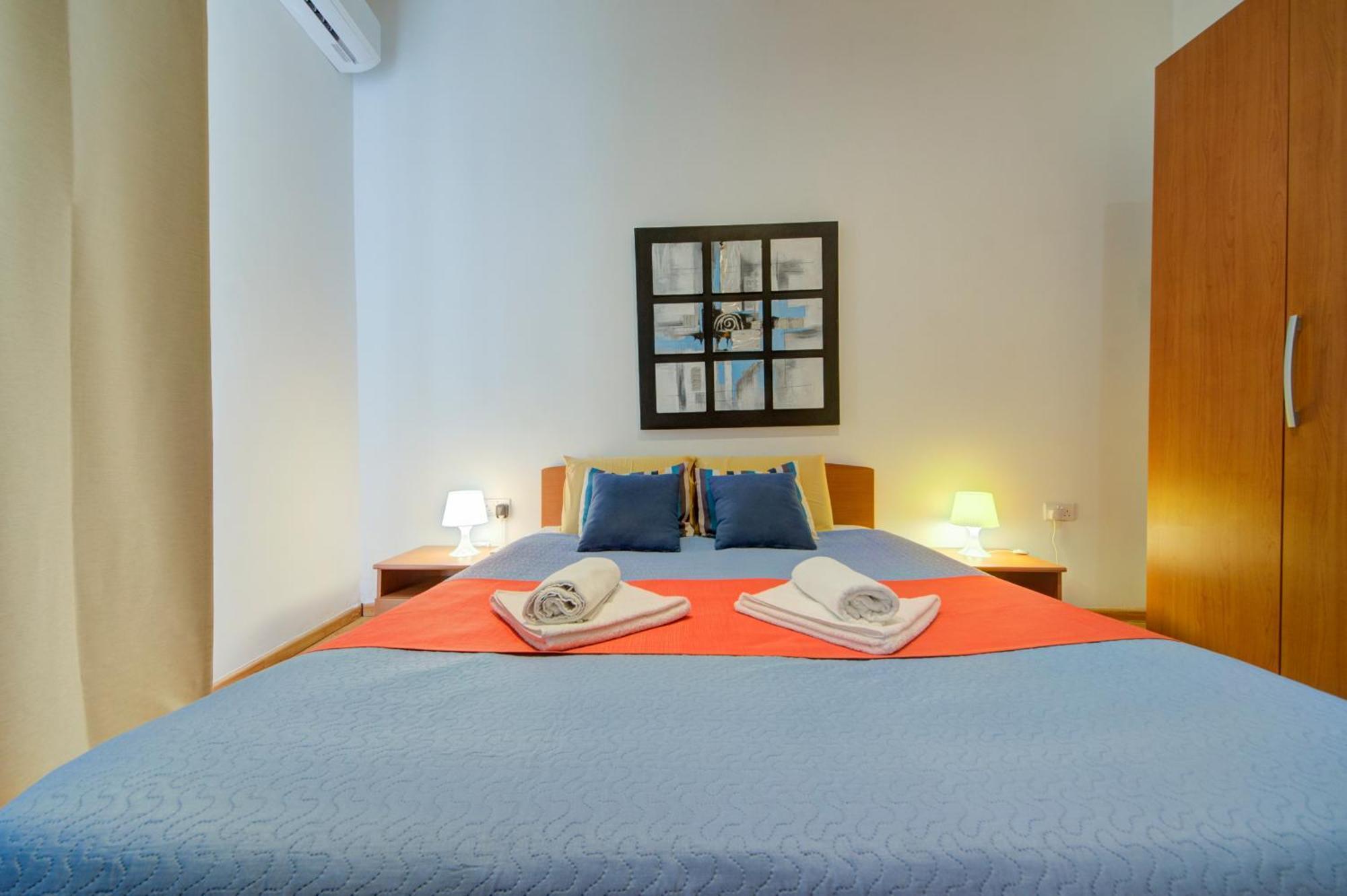 Sapphire Residences - & Penthouse In By Shortletsmalta * Sliema