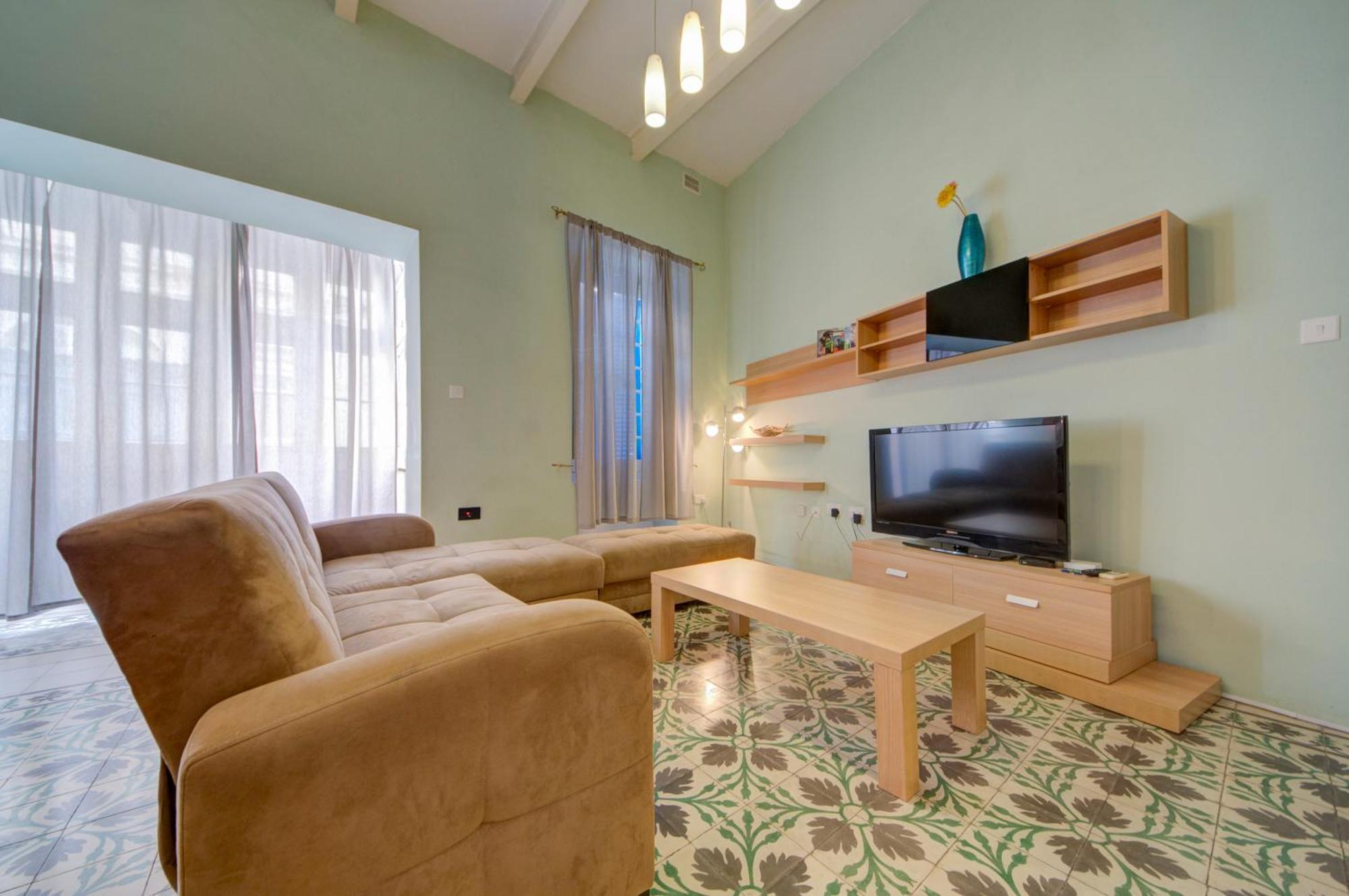 Sapphire Residences - & Penthouse In By Shortletsmalta Sliema