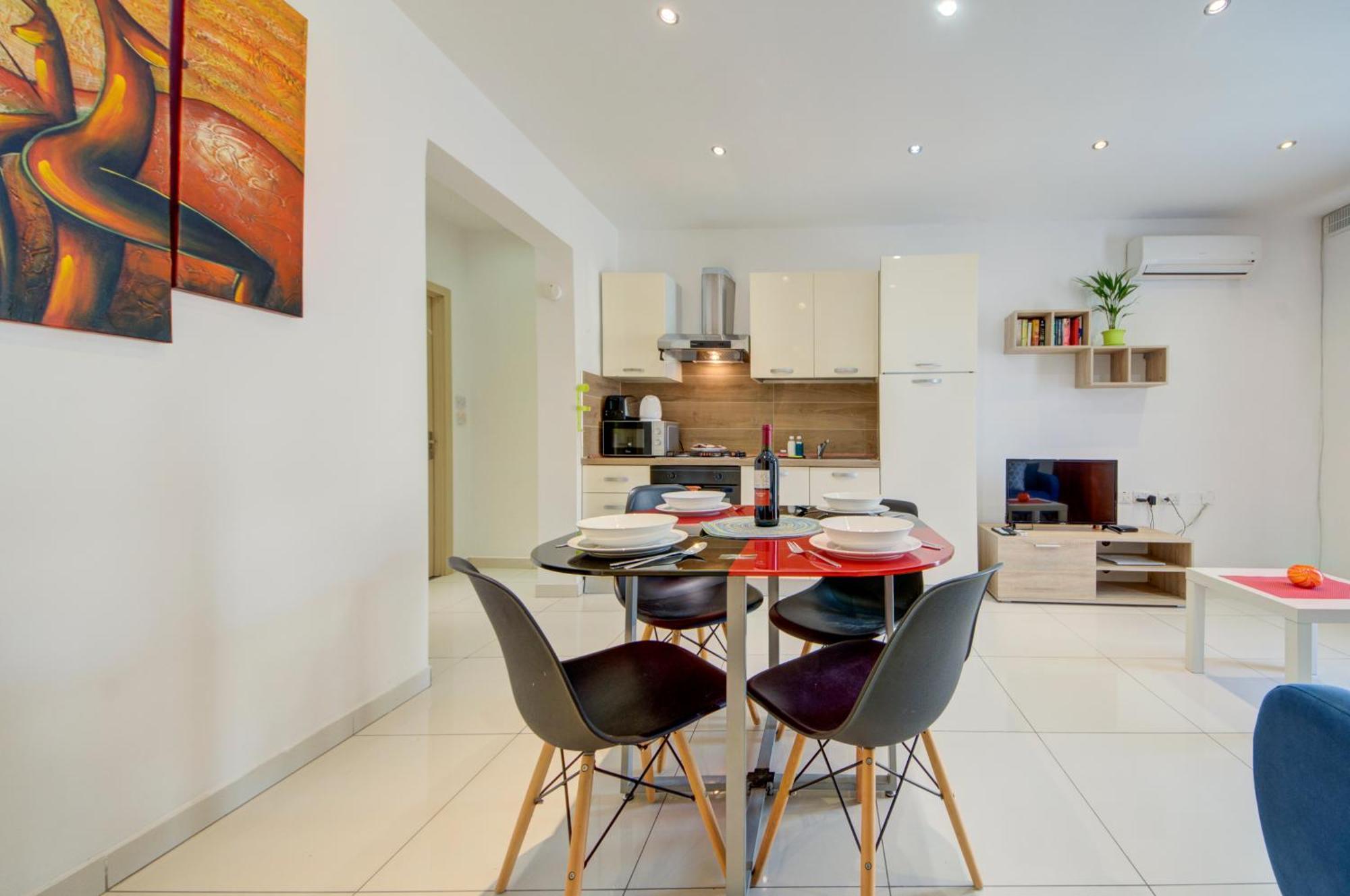 Sapphire Residences - & Penthouse In By Shortletsmalta Appartement